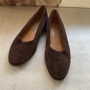 Vintage Harold's Shoes Women US 6.5 B Brown Suede Leather Slip On Flats Italy‎